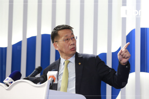 Л.Энх-Амгалан: Сургууль, цэцэрлэгийн тендер авчихаад ашиглалтад оруулдаггүй ч төсөвт өртгөө жил бүр нэмэгдүүлсэн барилгын компаниудын хар жагсаалтыг ЗАРЛАНА