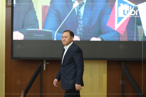 Л.Гантөмөр: Намын томилгоо дууссаны дараа бүлгийн даргын асуудлыг оруулж ирэх саналыг Б.Пүрэвдорж гишүүн гаргаж дэмжигдсэн