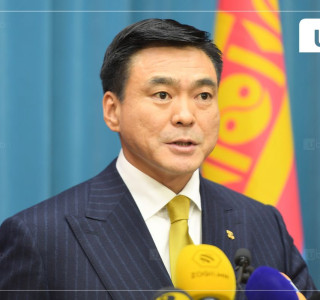 “Хууль бус хөрөнгө хураах“ хуулийг ирэх 7 хоногт багтаан танилцуулахыг ХЗДХ-ийн сайд С.Амарсайханд үүрэг болголоо