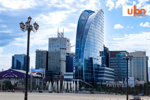 Улаанбаатарт 10 хэм дулаан
