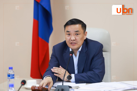 НЗД-ын орлогчоор томилогдоод 5 хонолгүй чөлөөлөгдсөн Г.Жаргалсайханы оронд НХОГ-ын дарга Б.Мөнхбатыг НЗД-ын 1-р орлогчоор томилжээ