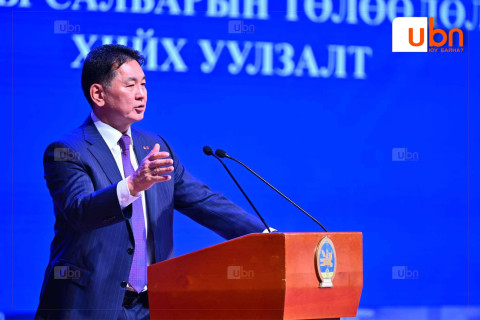 Ерөнхийлөгч мөнгөн тэмдэгт-төгрөгийн тогтвортой байдлыг хангахын төлөө хичээн ажиллахыг захилаа
