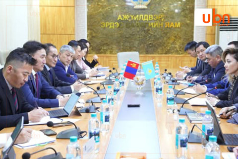 Монгол, Казакстан газрын тос, газрын тосны бүтээгдэхүүн импортлох, алт боловсруулах чиглэлд хамтарна