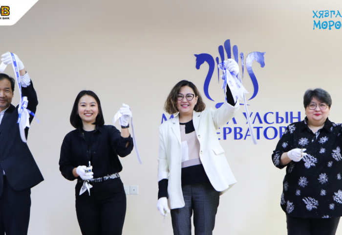 ХХБ: “Хязгааргүй Мөрөөдөл” төслөөрөө дамжуулан Монгол Улсын Консерваторын номын санг тохижуулж өглөө