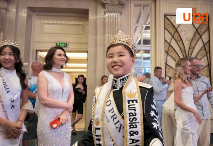 Монголын баг “Little Miss & Mister Universe 2026”-д амжилттай оролцож, Зоригтхүүгийн Чингүүн “Super Grand Prix” шагнал хүртэж ялагчийн титмээ зүүж чадлаа