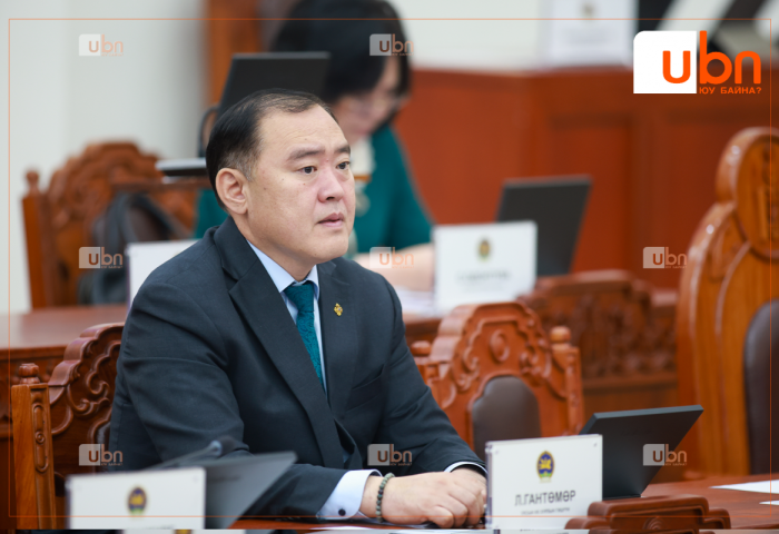 Л.Гантөмөр: Хар тамхины асуудлыг Д.Мөнх-Эрдэнэ, Н.Учрал хоёр шийдэж чадахгүй