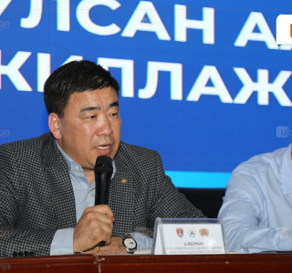 Ц.Идэрбат: БНХАУ-ын вакцин ирэх лхагва гарагт, ОХУ-ын вакцин долоодугаар сарын 10-ны дотор Монголд ирнэ