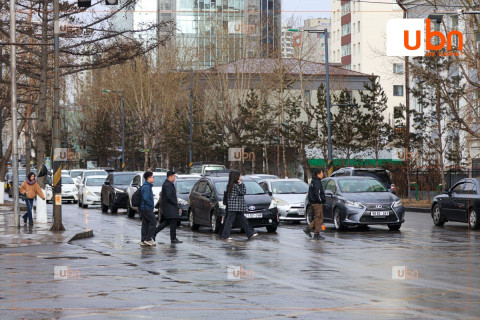 Маргааш Улаанбаатарт 21 хэм дулаан, бага зэргийн бороотой