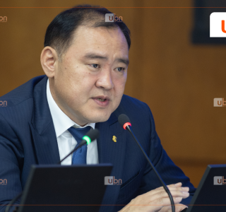 Л.Гантөмөр: Төрийн албаар дүүрэн “Зангиатай архичид“ бий болсон