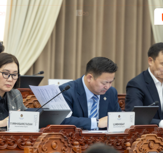 ТАНИЛЦ: Нийслэлийн газар олголтыг хянан шалгах түр хорооны гишүүд