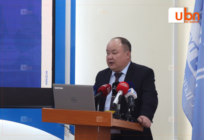 “Шалгалтын дүн, оноотой санал нийлэхгүй байгаа сурагчид энэ долоо хоногт БҮТ-д хүсэлт гаргаж, шалгалтын эх материалтайгаа танилцаж болно“