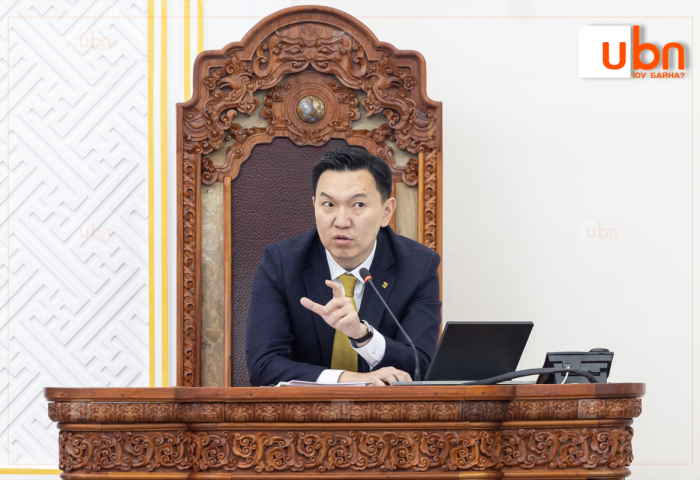 Н.Учрал: ТӨК-иуд дээр жаахан хөдөлгөөн хийхээр “Засгийг чинь огцруулна шүү“ гэж дарамтлаад байдаг