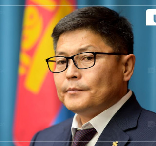 Х.Нямбаатар: Би сурч боловсрох эрхээ эдлээд гадаадад сар гаруй курст сурсан юм аа. Удахгүй курс дуусгаад очъё доо
