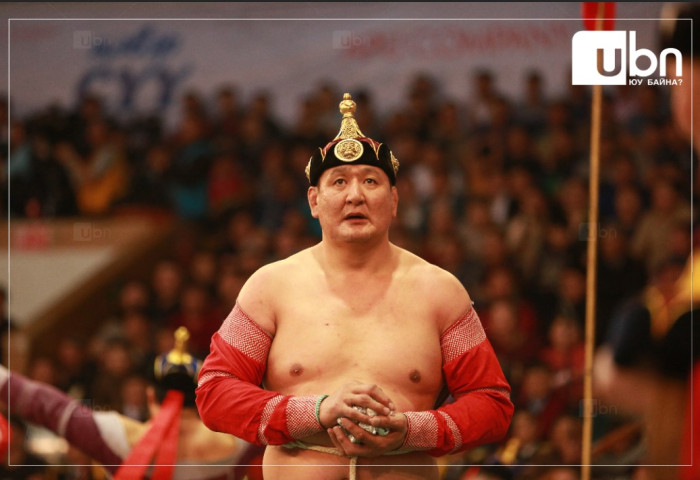 Дархан аварга Г.Өсөхбаяр, Улсын аварга О.Хангай нарын тэргүүтэй 300 гаруй бөх бүртгүүлээд байна