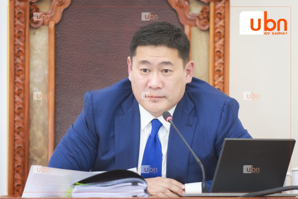 Л.Оюун-Эрдэнэ: Үндэсний баялгийг тонон дээрэмдсэн МАНАН дэглэм нэгхэн жилийн дотор эргэн сэргэж, эрчээ авчээ