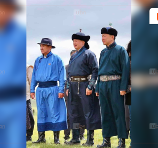 Төрийн гурван өндөрлөг соёолонгийн уралдаан үзлээ
