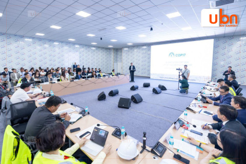 COP17 хурлын үеэрх замын хөдөлгөөн, нийтийн тээврийн зохицуулалт, сургууль, цэцэрлэг, зах, худалдааны төвийн ажиллах хуваарийг гаргаж, иргэдэд мэдээлэхийг үүрэг болголоо