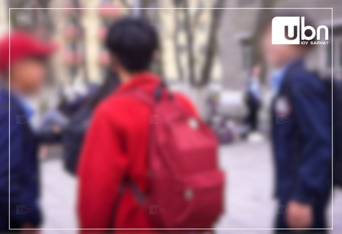 Өсвөр насны хүүхэдтэйгээ нээлттэй ярилцдаг, тэднийг ойлгодог байхыг уриалжээ