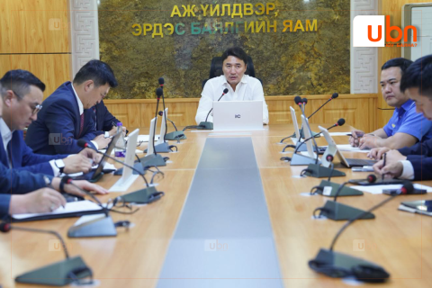 Татварын өртэй шатахуун импортлогч ААН-үүдийн дансыг битүүмжлэхгүй