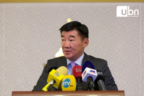 С.Бямбацогт: Шаардлагатай цементийг дотоодын үйлдвэрлэгчид шуурхай нийлүүлж эхэлснээр замын ажил төлөвлөгөөт хугацаандаа амжих боломж бүрдлээ