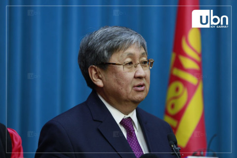 Ч.Хүрэлбаатар: Энэ сараас эхлээд жонш, төмрийн хүдрийг биржээр борлуулж эхэлнэ