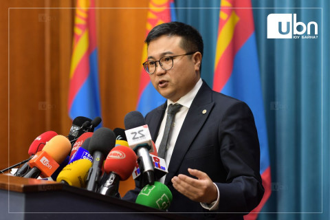 П.Сайнзориг: Хахууль авсан төрийн албаны удирдах албан тушаалтныг бүх насаар нь төрд ажиллуулахгүй байхыг хуулийн төсөлд тусгасан