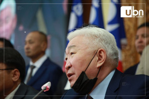 SOCIAL POP: Э.Бат-Үүл Монголын дипломатуудыг дэлхийн шилдгүүд гэж “ҮНЭЛЭВ“