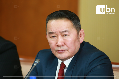 Х.Баттулга: Ч.Хүрэлбаатар Монголыг аж үйлдвэржүүлэх, газрын баялгаа боловсруулах ажлыг ЖАДЛАН эсэргүүцдэг