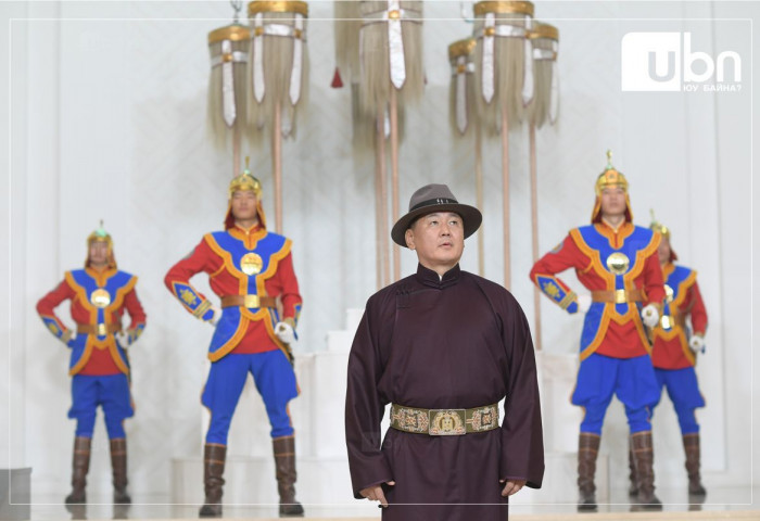 ШУУД: “Чингис хаан“ одонг гардуулж байна