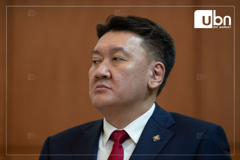 Б.Жавхлан: Монгол Улс дефолт зарлахгүй гэдгийг Сангийн сайдын зүгээс баттай хэлнэ