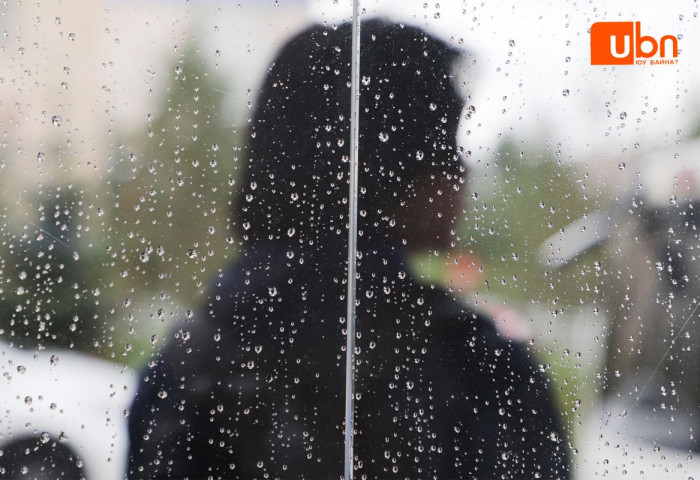 Улаанбаатар хотод өнөөдөр бага зэргийн бороотой 20 хэмийн дулаан байна
