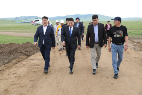 Чингис хот-Ульхан боомт чиглэлд 248.3 км авто замын бүтээн байгуулалтыг эхлүүллээ