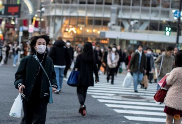 Японд анх удаа коронавирусийн халдвар өдөрт 200 мянга давлаа