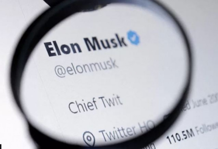 Элон Маск твиттер хаягаа баталгаажуулж цэнхэр тэмдэглэгээ авахыг хүссэн хэрэглэгчээс сар бүр 8 доллар авна