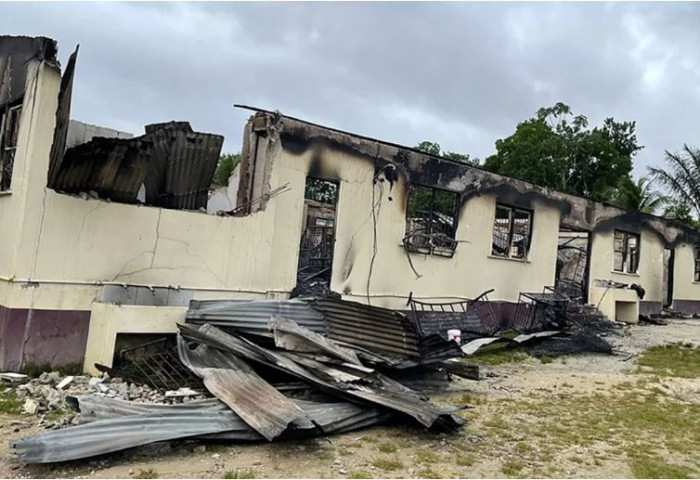 Гайана улсын сургуулийн дотуур байранд гал гарч, 19 хүүхэд амиа алджээ