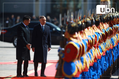 ФОТО: Бүгд Найрамдах Польш Улсын Ерөнхийлөгч Анджей Дуда гэргий Агата Корнхаузер-Дудагийн хамт Монгол Улсад айлчилж байна