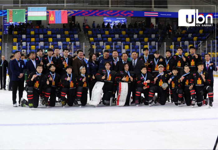 Монголын Хоккейчид хүрэл медалийн эзэн боллоо