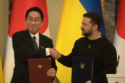 Япон улс Украинд 30 сая ам.долларын байлдааны бус тоног төхөөрөмж нийлүүлэхээ амлажээ